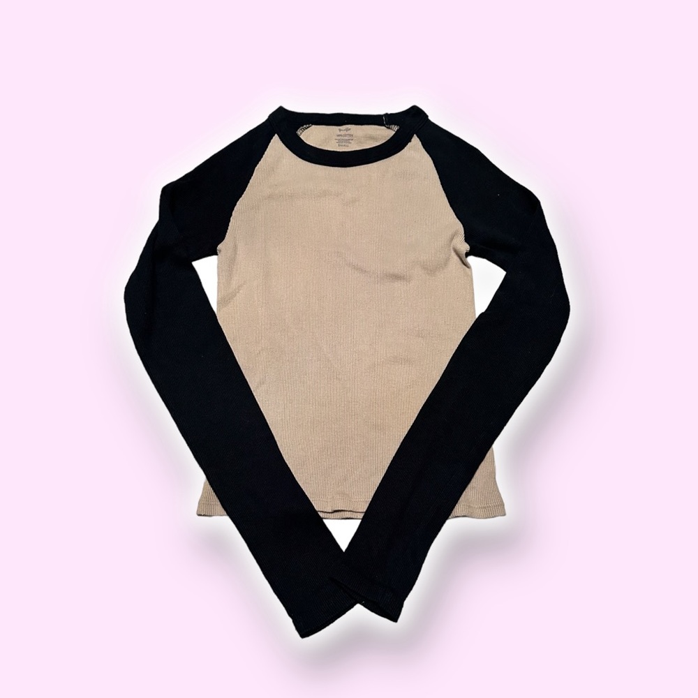 brandy melville bella top